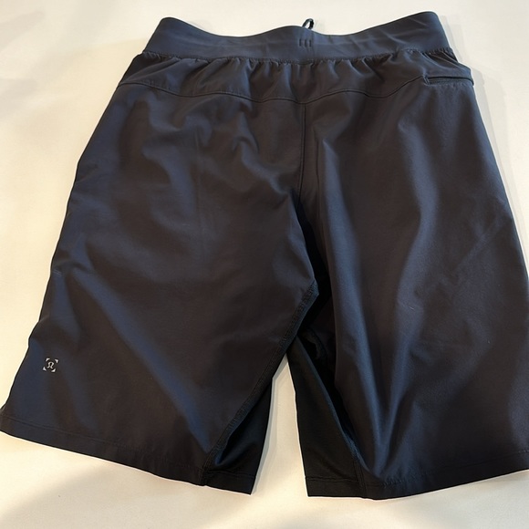 Lululemon THE Short 10” inseam - Picture 2 of 4